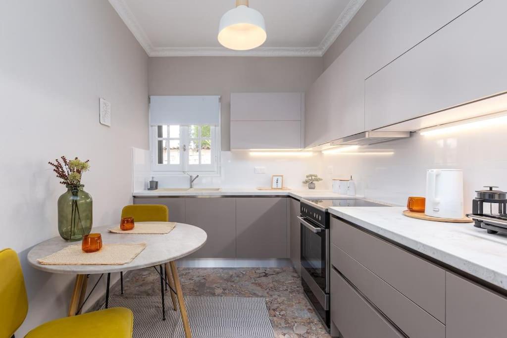 Angelikis House Apartment Kompitsion Bagian luar foto