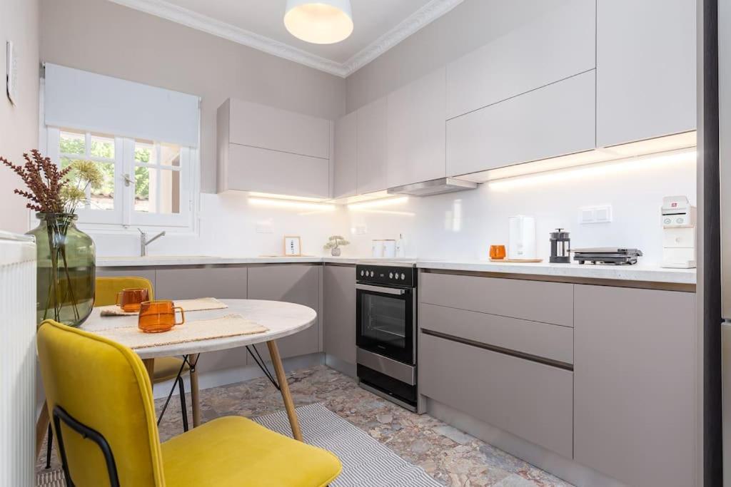 Angelikis House Apartment Kompitsion Bagian luar foto